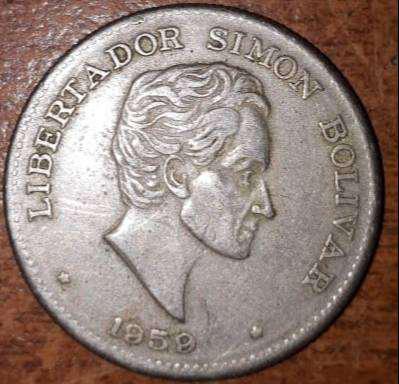 Se vende moneda antigua de 1959 del Libertador Simon Bolivar