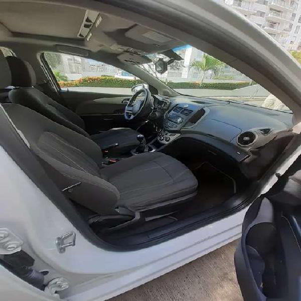 Vendo Chevrolet Sonic