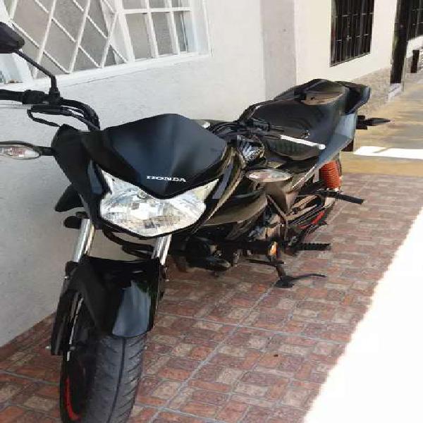 vendo moto Honda cb 110 modelo 2014
