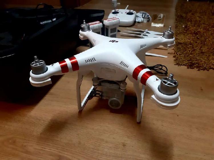 Drone Dji Phantom 3 Standard. Dos baterías, maleta Akaso.