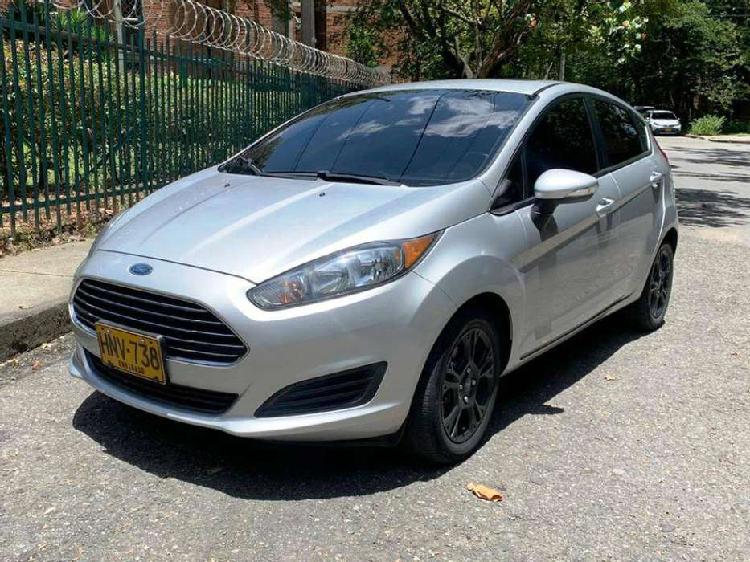 FORD FIESTA SE