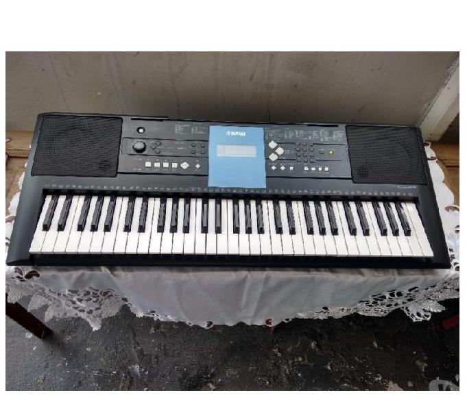 Organo Yamaha PSR-E33