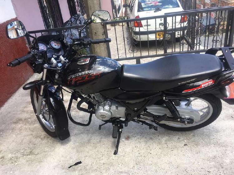 Se vende Discover 125 sport modeló 2018 único dueño