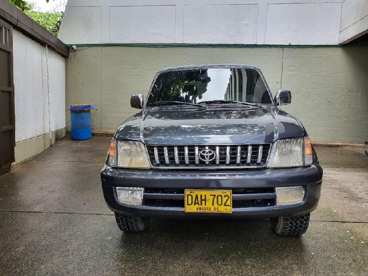 TOYOTA PRADO BLINDADA 2009