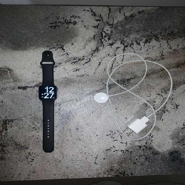 Vendo apple watch serie 4 de 40 mm, excelente precio!!!