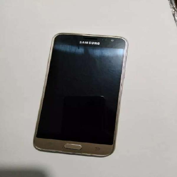 Vendo celular Samsung J3
