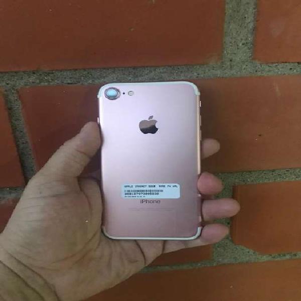 iPhone 7 de 32 gb rosado