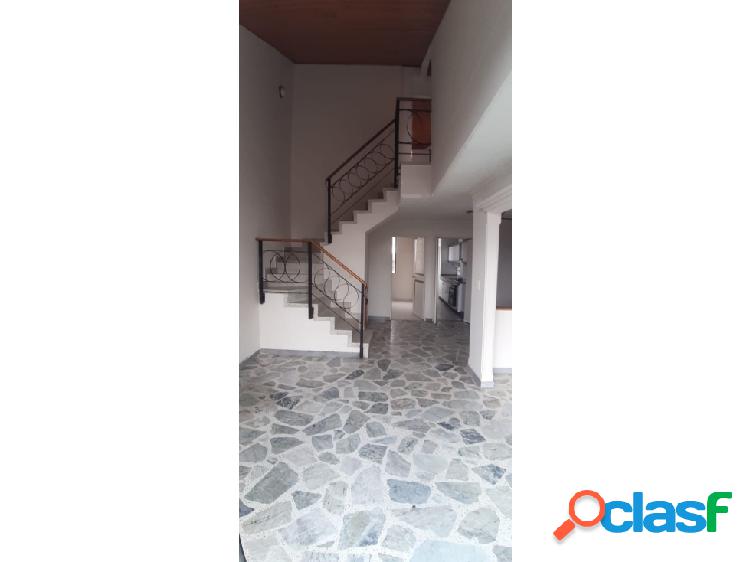 ALQUILER APARTAMENTO DUPLEX NORTE AV. BOLIVAR