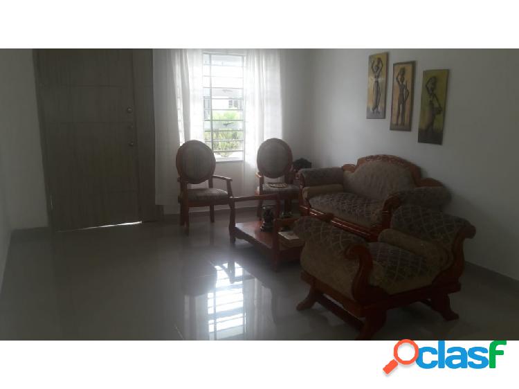 AMPLIA Y CONFORTABLE CASA EN VENTA