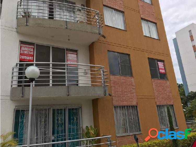 AMPLIO Y EXCELENTE APARTAMENTO