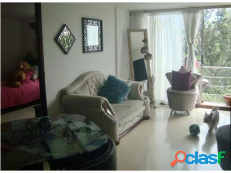 APARTAMENTO CON ENCANTO EN EL PRIMER PARQUE DE LAURELES