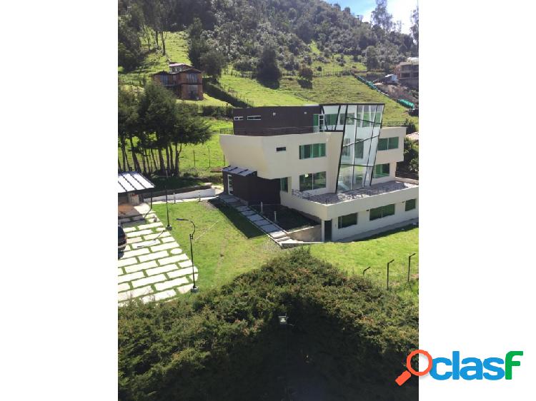 ARRIENDO CASA EN LA CALERA