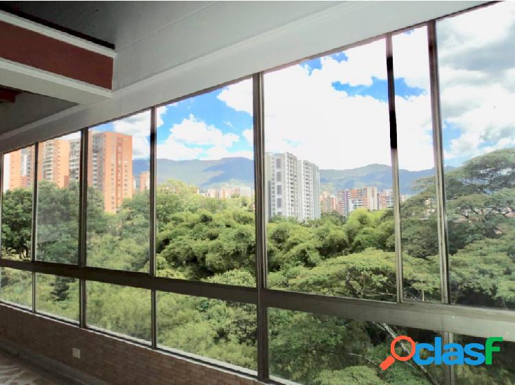 Apartamento en Venta en El Poblado La Frontera