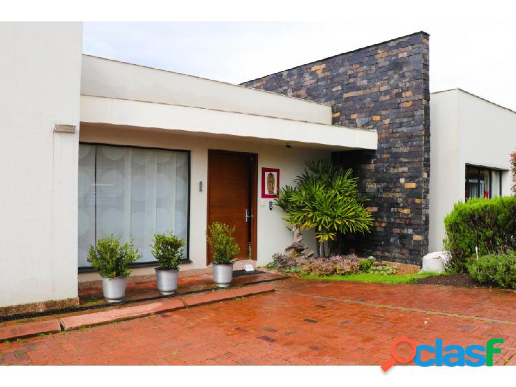 Arriendo Casa Amoblada en Conjunto La Florida