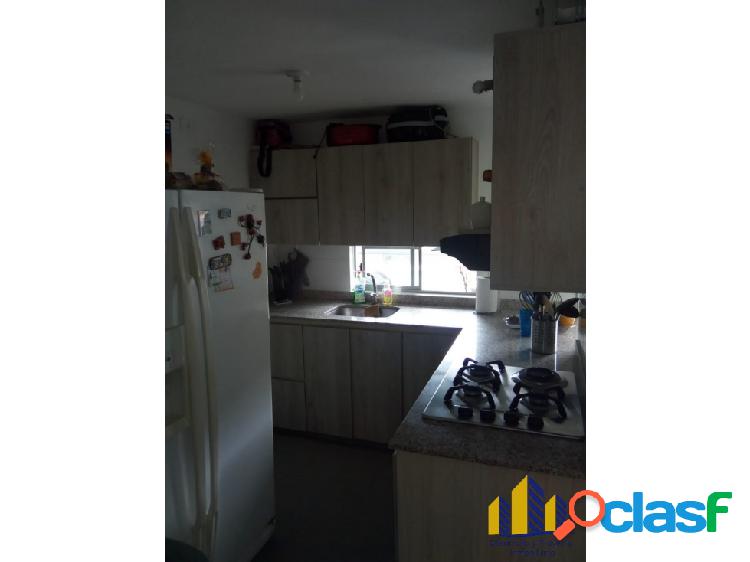 Arriendo apartamento en Loma de Los Bernal