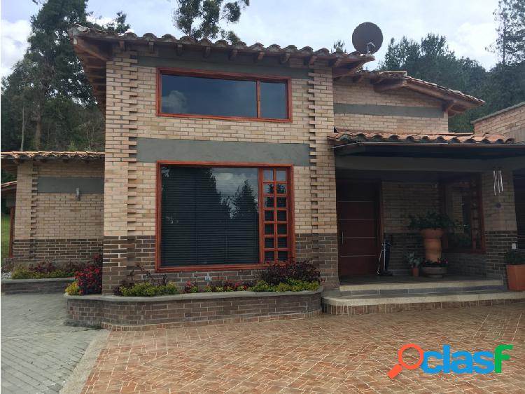 Casa en Venta Loma del Escobero Envigado