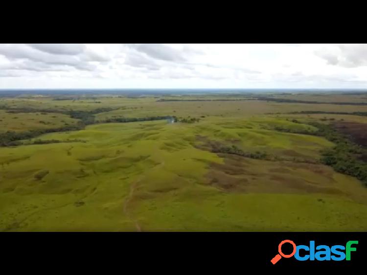 FINCA AGRICOLA 1.804 HECTAREAS - MAPIRIPAN META (VER VIDEO)