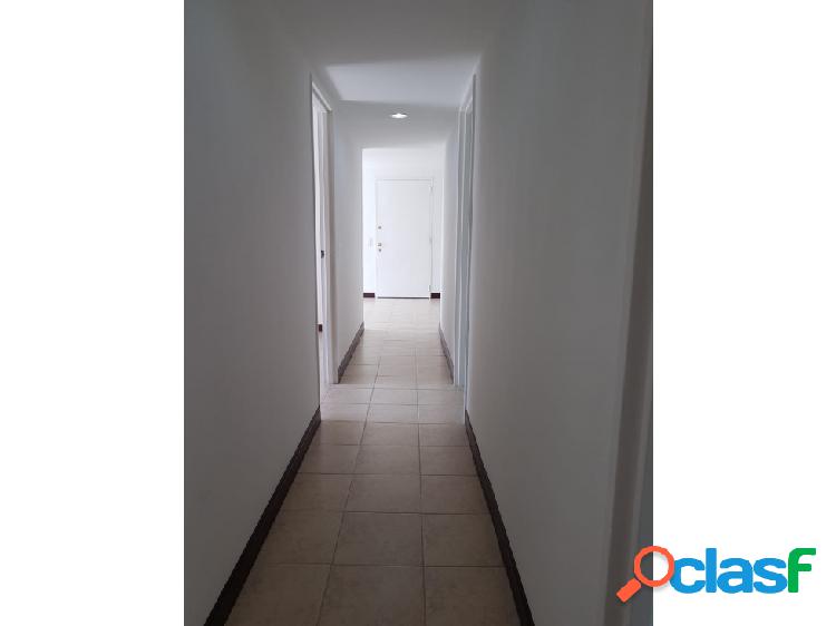 SE ARRIENDA APARTAMENTO EN MEDELLIN SAN DIEGO