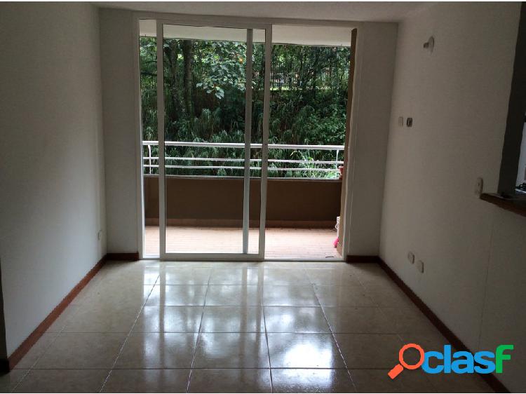 SE ARRIENDA APARTAMENTO EN RODEO ALTO