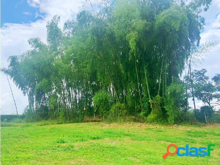 SE VENDE LOTE EN CONDOMINIO CAMPESTRE VIA AEROPUERTO EL EDEN