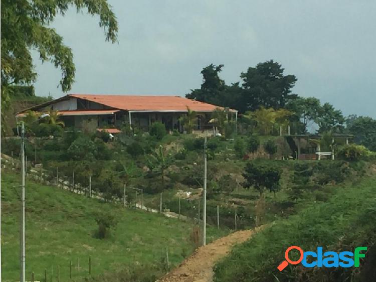 Se Vende Casa Campestre En Pereira Via Armenia