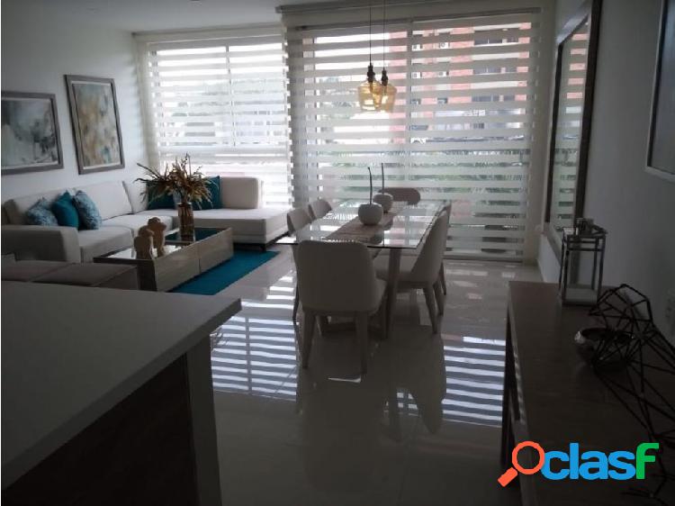 Se arrienda apartamento en Alto Prado