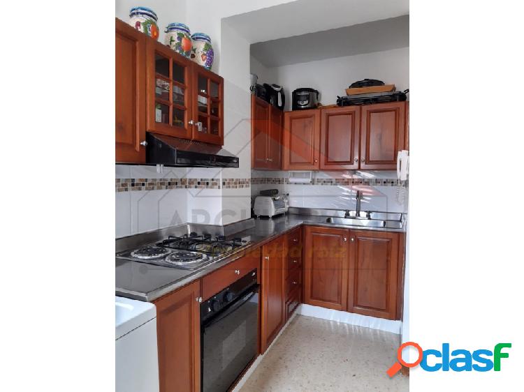 Se vende Apartamento en la Floresta.