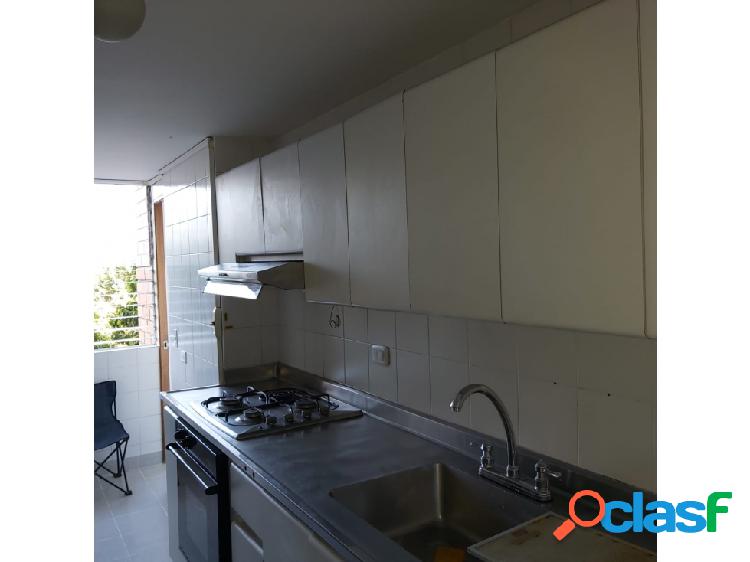 Se vende apartamento en Loma de los bernal.