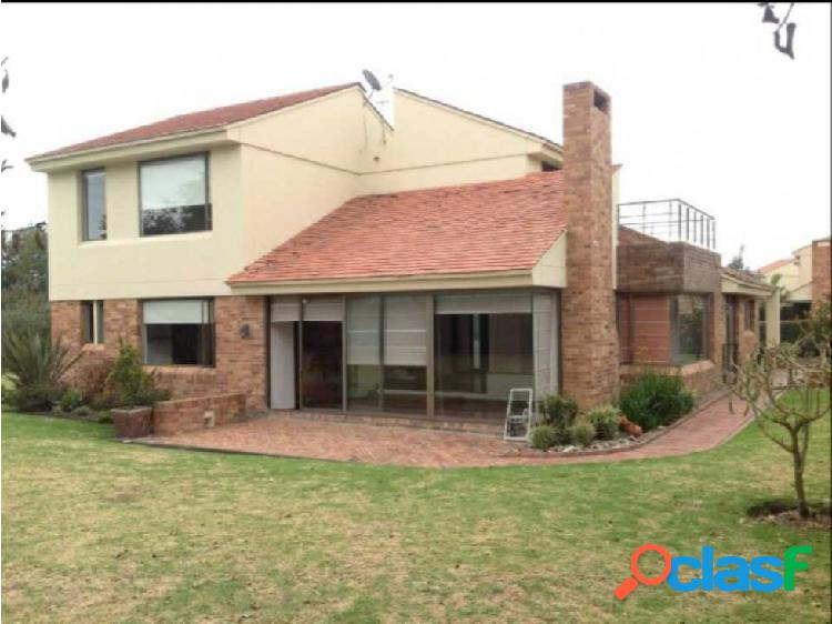 Se vende casa en cota