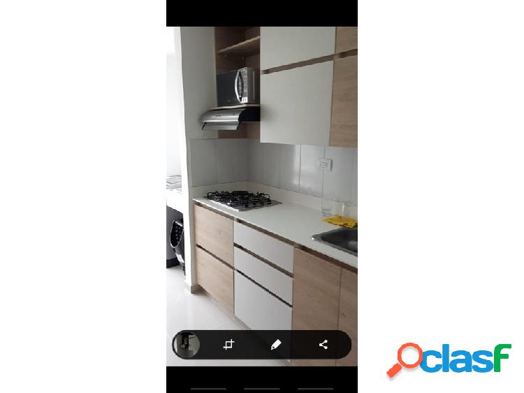 VENDO APARTAMENTO EN SABANETA, CALLE LARGA