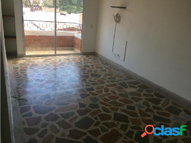 Vendo Suramericana apartamento 2 alcobas y parqueadero