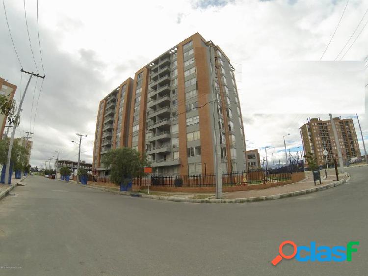 venta de Apartamento en Gran Granada FR CO: 20-728