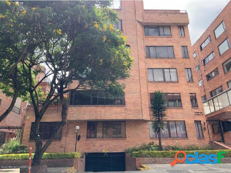 Apartamento en Chico(Bogota) RAH CO: 21-943