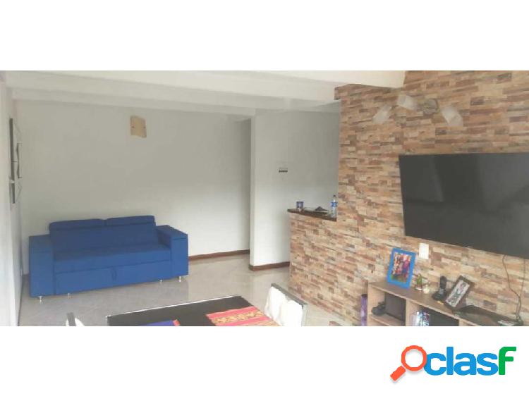 Apartamento en venta, 65 m2, Loma De Los Bernal.Medellin