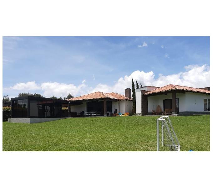 CASA CAMPESTRE MODERNA Y LOTE EN UNIDAD RIONEGRO(ANT.)