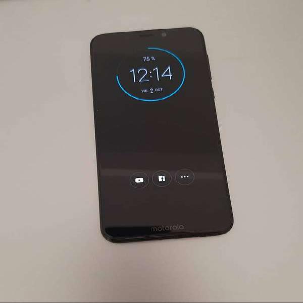 Motorola Moto One negro