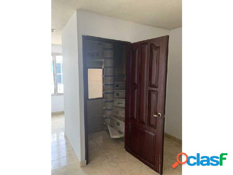 SE VENDE CASA BARRIO LAURIANO GOMEZ UBICADA EN AV PRINCIPAL