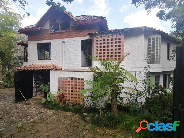 VENDO CASA CAMPESTRE CERCA DE INDUSTRIAS HACEB COPACABANA