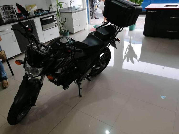 se vende moto yamaha fz modelo 2021