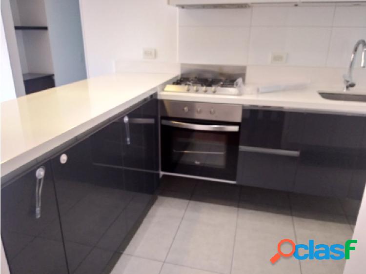 ARRIENDO APARTAMENTO EN CHICO NAVARRA