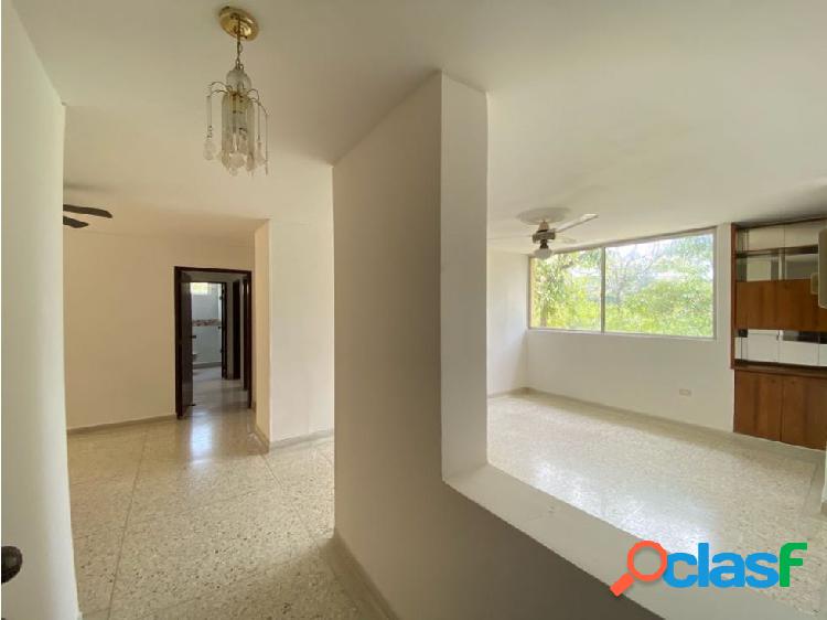 Apartamento en venta en altos de riomar