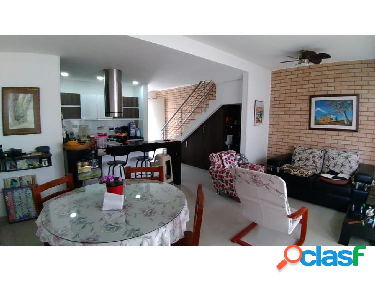 SE VENDE CASA 2 PISOS CONDOMINIO, JAMUNDI