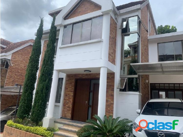 VENTA CASA LAGOS DEL CACIQUE BUCARAMANGA REFORMADA