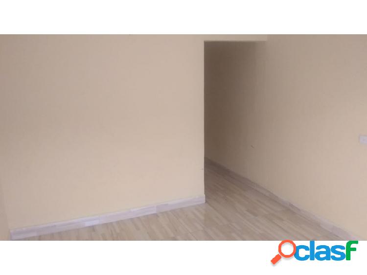 ARRIENDO APARTAMENTO 2DO PISO EN SANTANDER PARIS