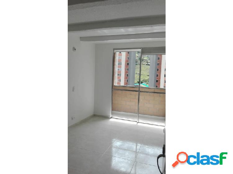 Se arrienda apartamento en Robledo