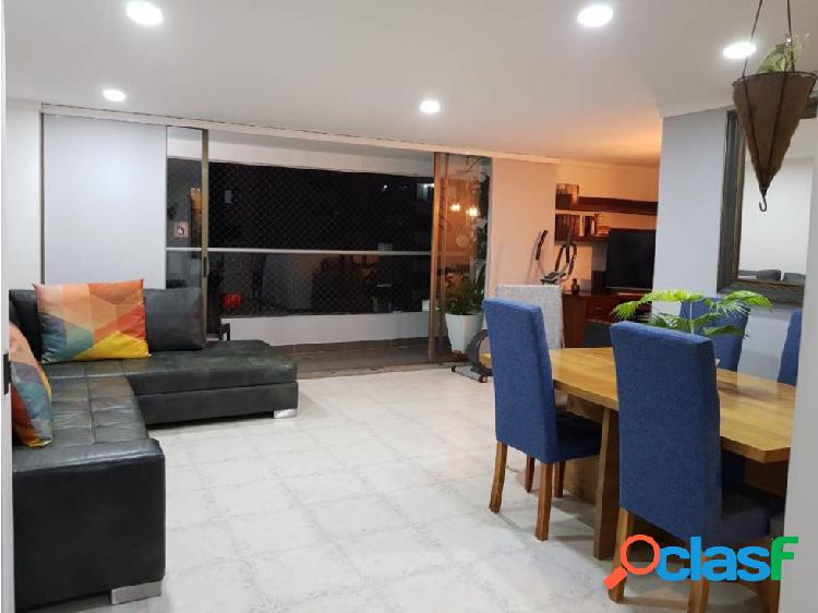 VENTA APARTAMENTO EN MEDELLÍN LOMA DE LOS BERNAL