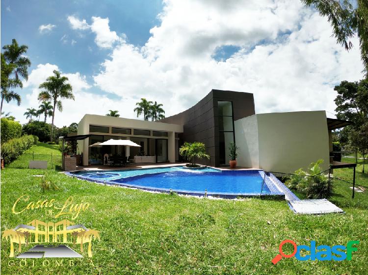 Venta de casa de lujo campestre en Cerritos Pereira.