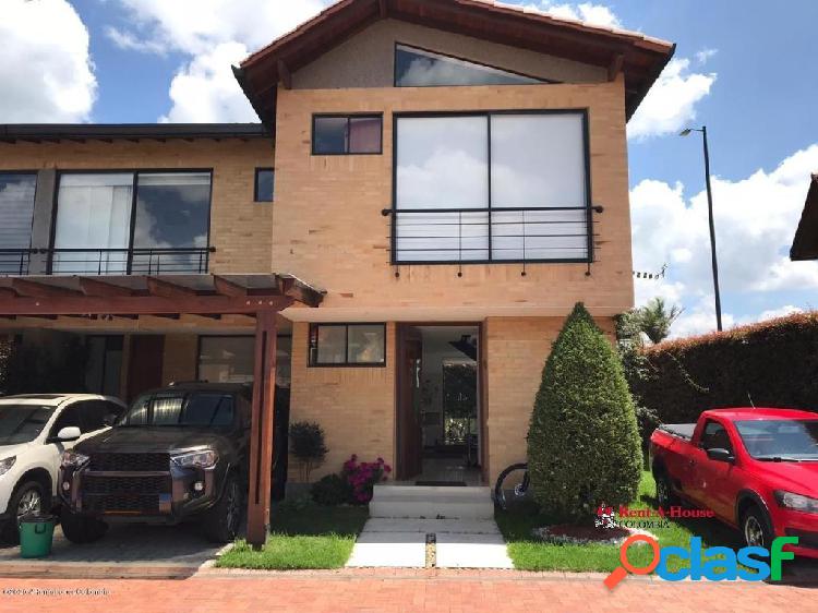 venta Casa en Calahorra(Cajica) SG CO: 21-304