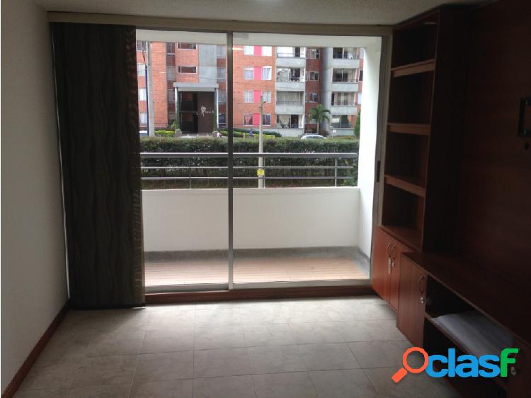 Arriendo Apartamento Loma de los Bernal Medellin