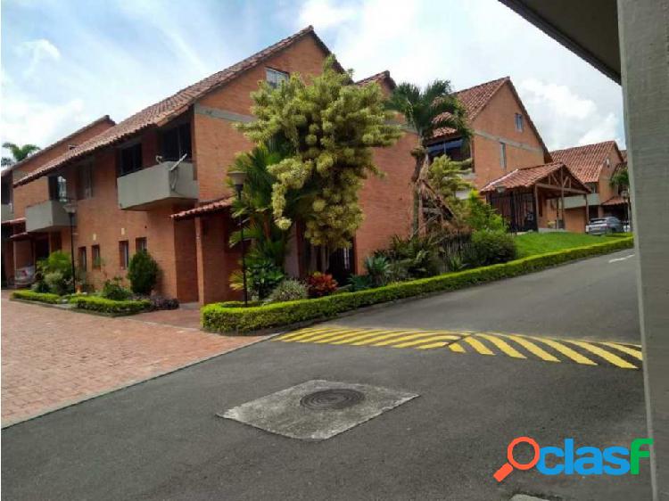 VENTA CASA EN AVENIDA SUR PEREIRA